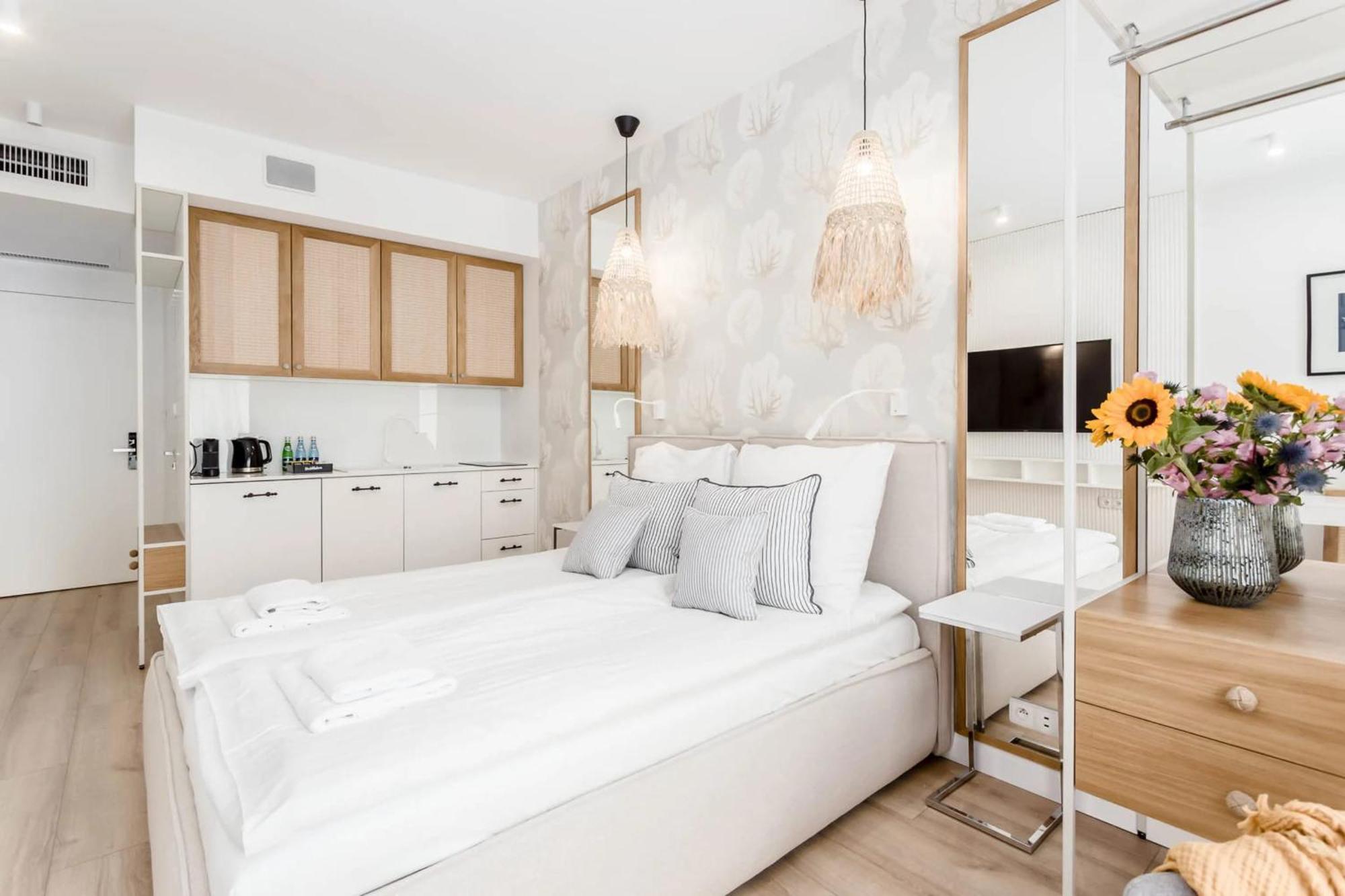 Apartamenty Chmielna 10 - Kompleks Deo - Old Town By Rent Like Home Гданск Екстериор снимка